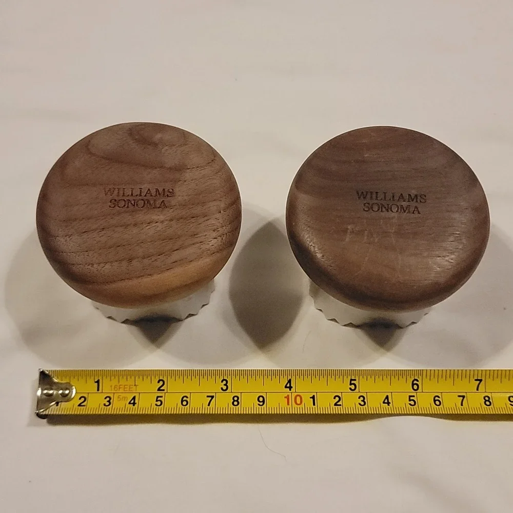 WILLIAMS SONOMA Set 2 Ravioli Compression Square Stamps Wood Handled Pasta Press